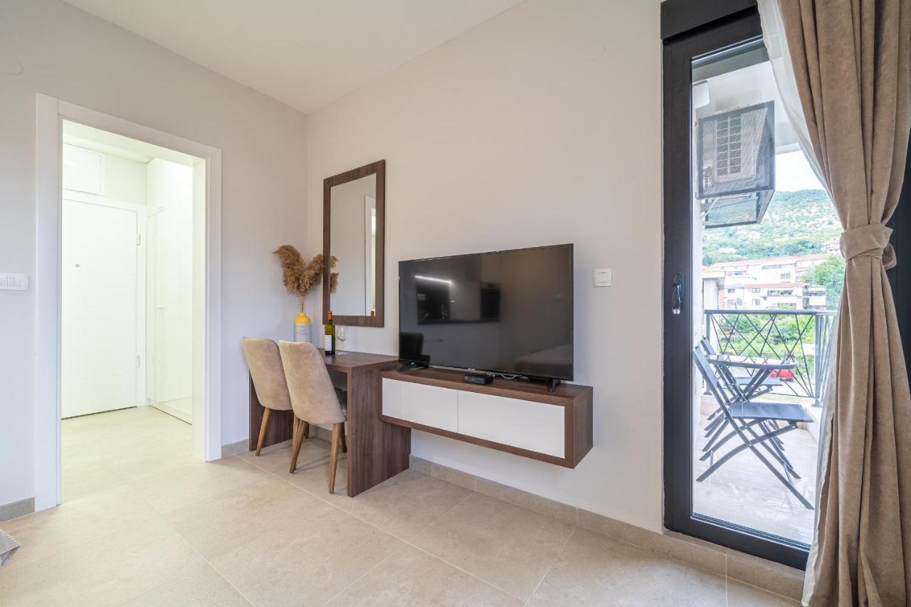 Studio apartment N2 Teodo Esterno foto