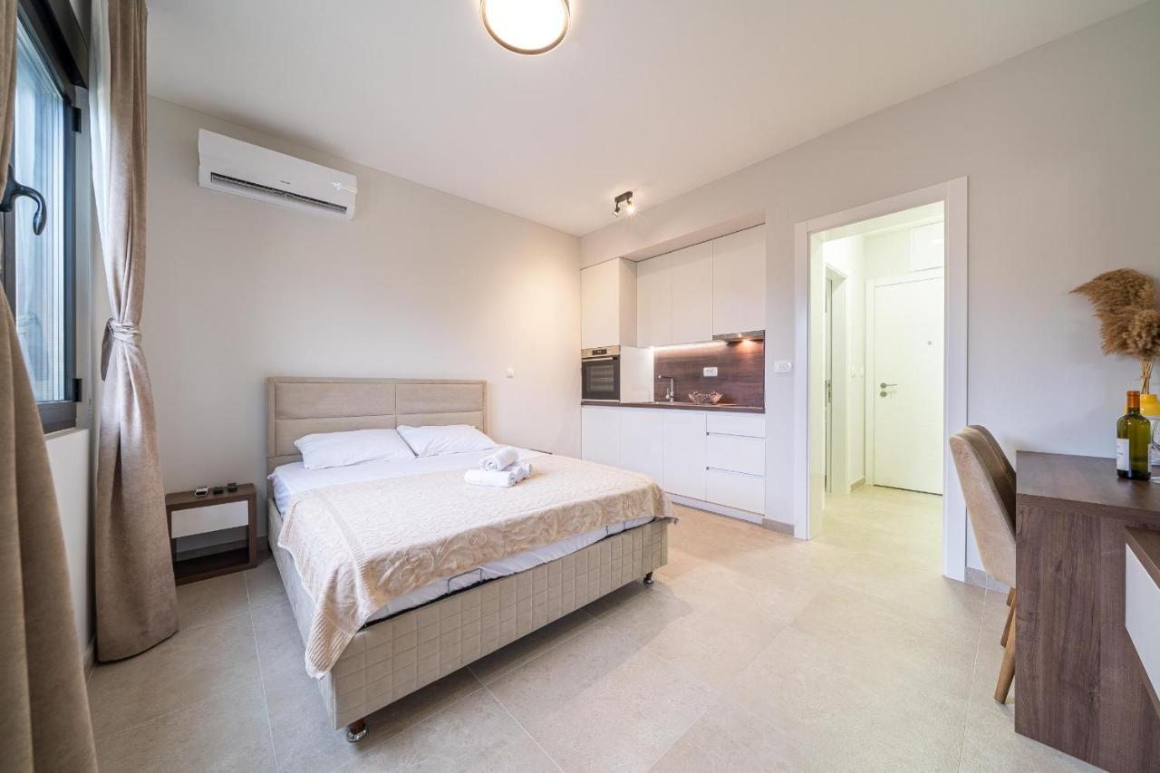 Studio apartment N2 Teodo Esterno foto